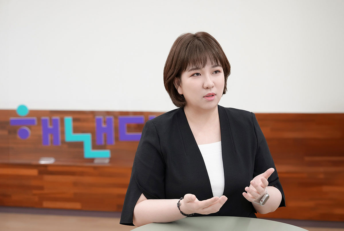 main rev img (1) 강문영 대표